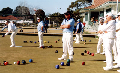 On the green 2004 Peter Mobbs Shield